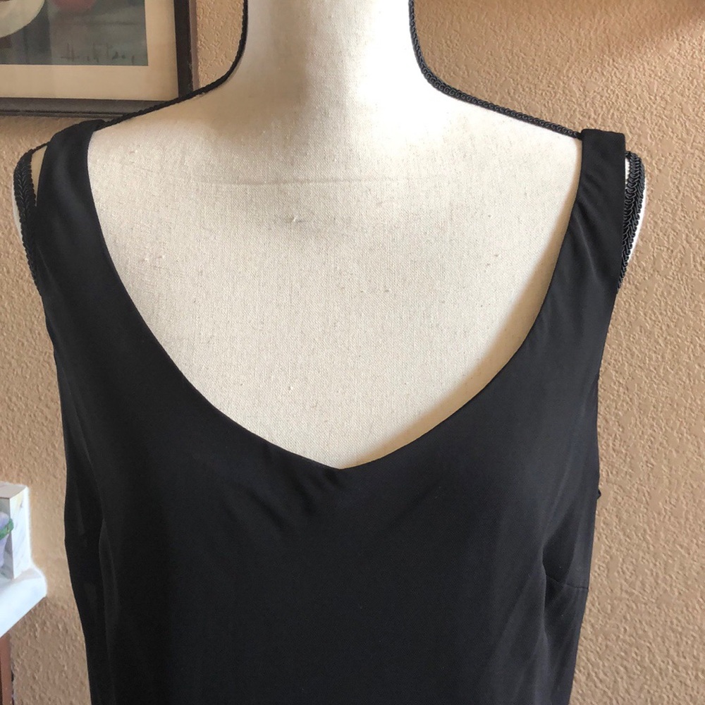 Dress - Picture 2 of 8